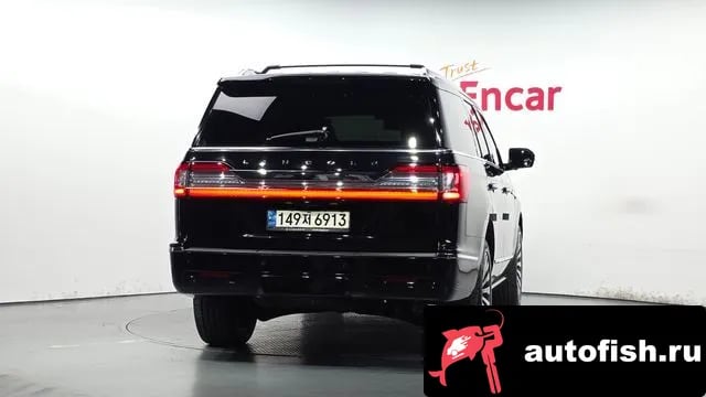 Lincoln Navigator Navigator 4th generation 2021 года - вид 4