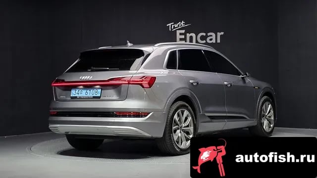 Audi e-tron e-Tron 2023 года - вид 2