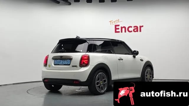 Mini Cooper Cooper Electric 2023 года - автомобиль из Южной Кореи