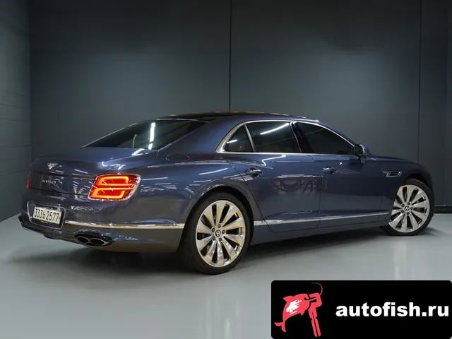 Bentley Flying Spur Flying Spur 3rd Generation 2021 года - вид 3