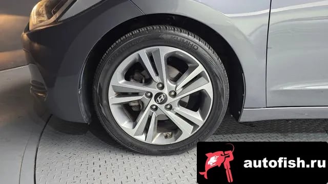 Hyundai AVANTE Avante AD 2018 года - вид 5