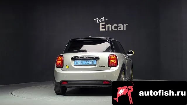 Mini Cooper Cooper Electric 2023 года - вид 4