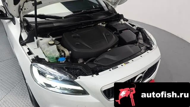 Volvo V40 V40 Cross-Country 2018 года - вид 6
