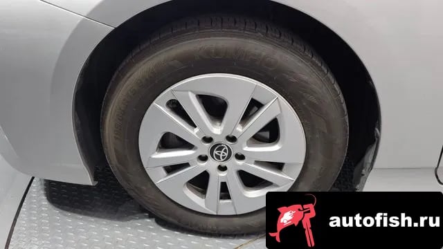 Toyota Prius Prius 4th Generation 2018 года - вид 5