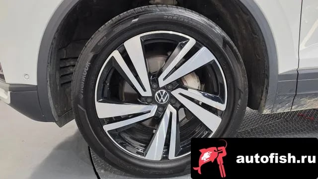 Volkswagen Touareg Tuareg 3rd generation 2021 года - вид 5