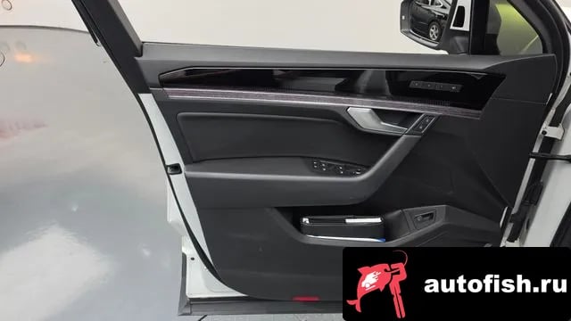 Volkswagen Touareg Tuareg 3rd generation 2021 года - похожие автомобили