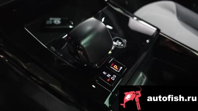 Land Rover Range Rover Sport Range Rover Sport 3rd Generation 2026 года - похожие автомобили