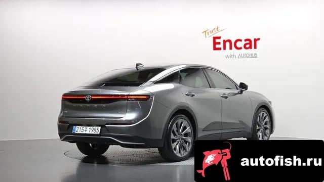 Toyota Crown Crown Crossover 2024 года - автомобиль из Южной Кореи