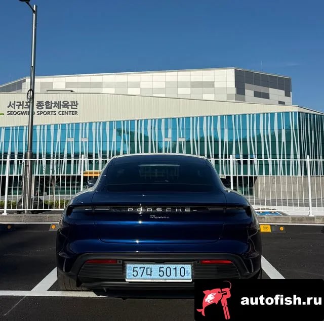 Porsche Taycan Taikan 2022 года - похожие автомобили