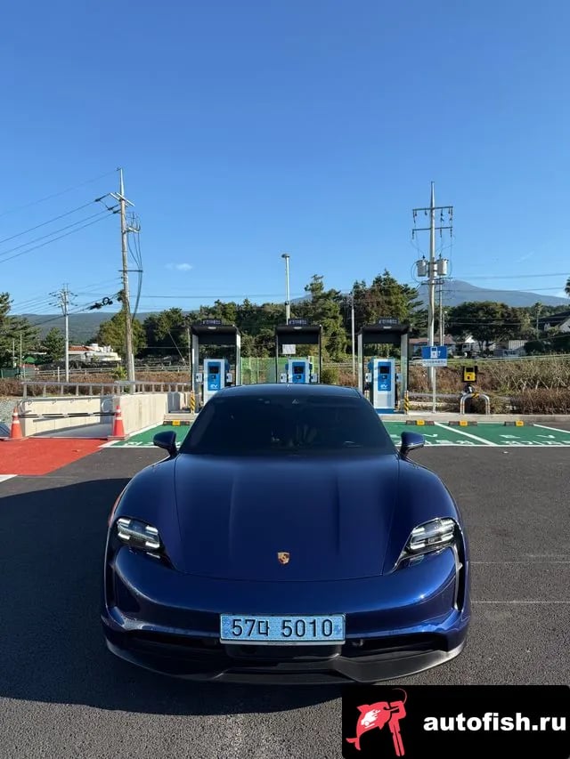 Porsche Taycan Taikan 2022 года - вид 2