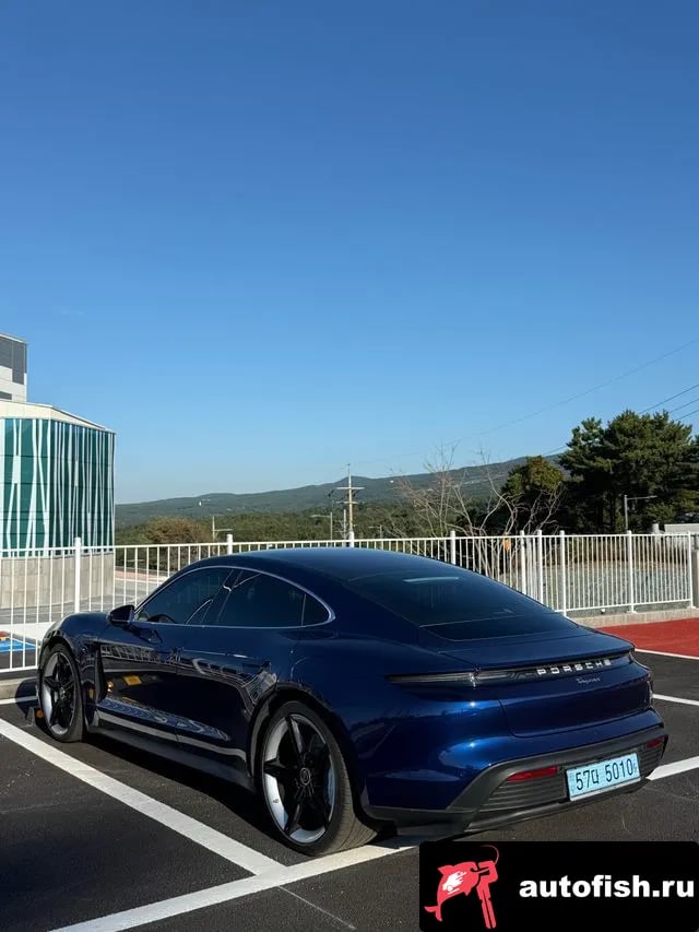 Porsche Taycan Taikan 2022 года - вид 4
