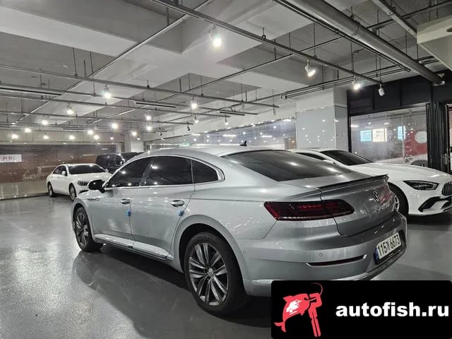 Volkswagen Arteon Atheon 2020 года - вид 4
