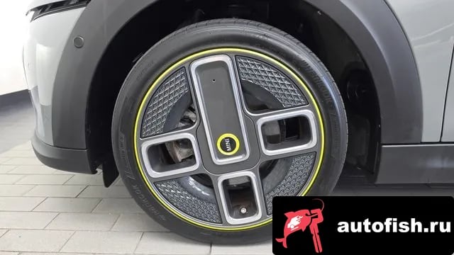 Mini Cooper Cooper Electric 2022 года - вид 5