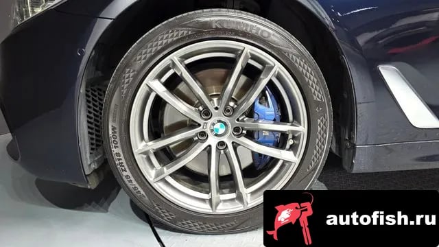 BMW 5-Series 5 Series (G30) 2018 года - вид 5