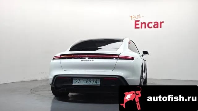 Porsche Taycan Taikan 2022 года - вид 4