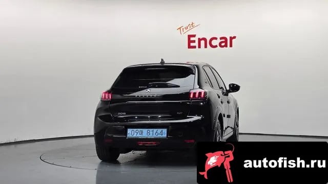 Peugeot 208 e-208 second Generation 2021 года - вид 4