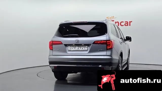 Honda Pilot Pilot 3rd generation 2018 года - вид 4