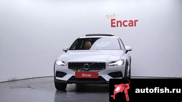 Volvo V60 V60 Cross-country 2nd Generation 2026 года - вид 2