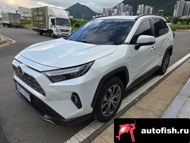 Toyota RAV4 RAV4 5th Generation 2025 года - похожие автомобили