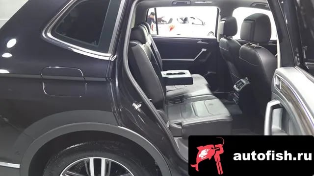 Volkswagen Tiguan Tiguan Allspace 2022 года - похожие автомобили