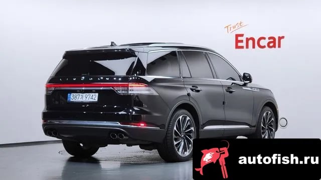 Lincoln Aviator Aviator 2nd generation 2021 года - вид 2