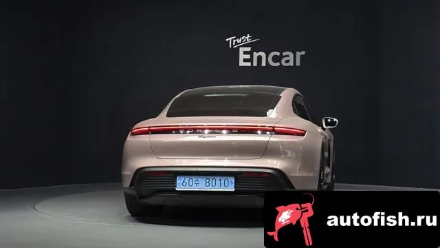 Porsche Taycan Taikan 2023 года - вид 4