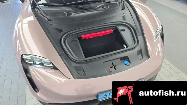 Porsche Taycan Taikan 2023 года - вид 6