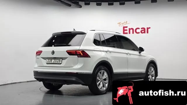 Volkswagen Tiguan Tiguan second Generation 2018 года - вид 2