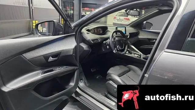 Peugeot 5008 5008 second generation 2018 года - похожие автомобили