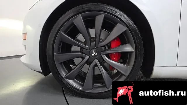 Tesla Model 3 Model 3 2020 года - вид 5