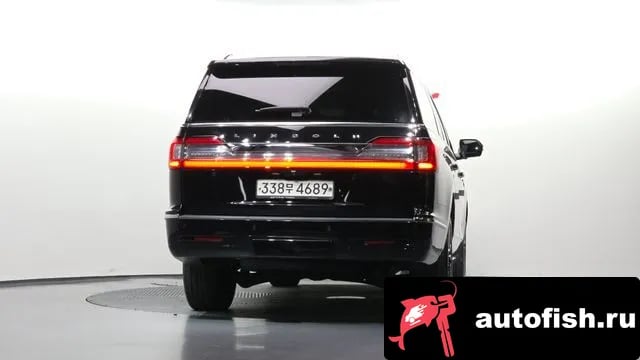 Lincoln Navigator Navigator 4th generation 2020 года - вид 4