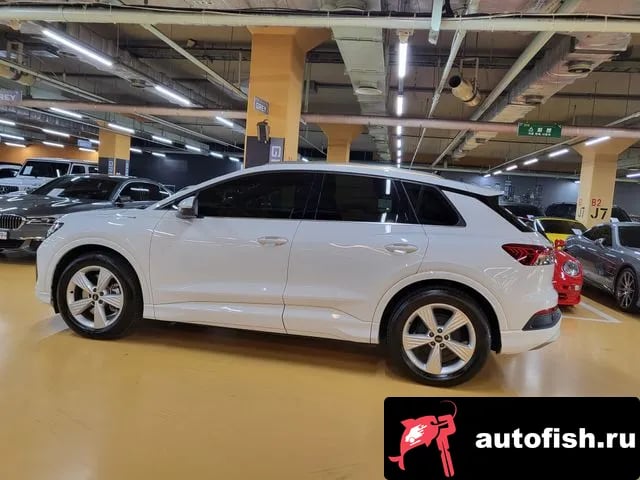 Audi Q4 e-tron Q4 e-Tron (F4) 2022 года - вид 2
