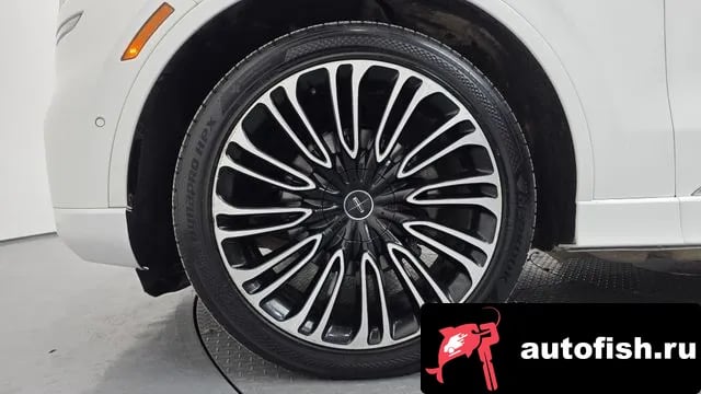 Lincoln Aviator Aviator 2nd generation 2021 года - вид 5