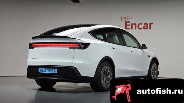 Tesla Model Y Model Y 2026 года - вид 1