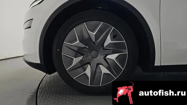 Tesla Model Y Model Y 2026 года - вид 4