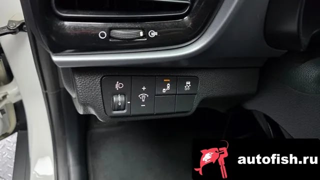 Kia Stonic Stony 2018 года - похожие автомобили
