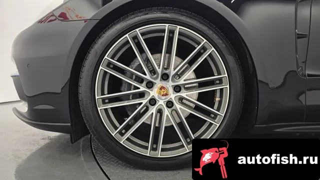 Porsche Panamera Panamera (971) 2018 года - вид 5