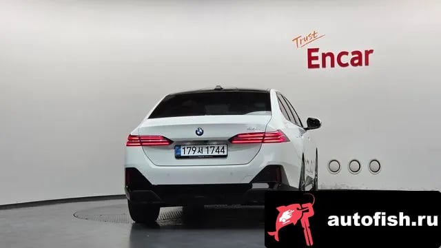 BMW 5-Series 5 Series (G60) 2025 года - вид 4