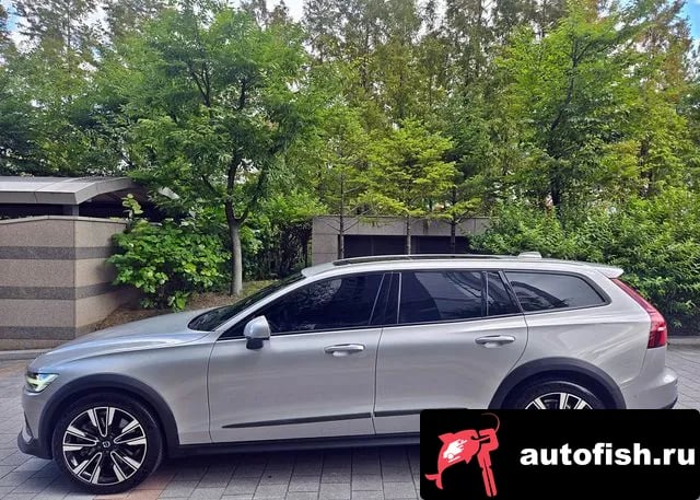 Volvo V60 V60 Cross-country 2nd Generation 2023 года - вид 3