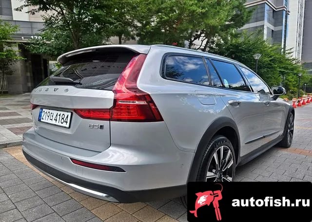 Volvo V60 V60 Cross-country 2nd Generation 2023 года - вид 6