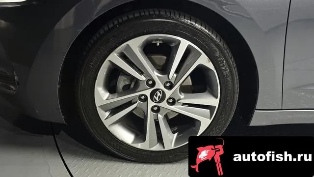 Hyundai AVANTE Avante AD 2018 года - вид 5