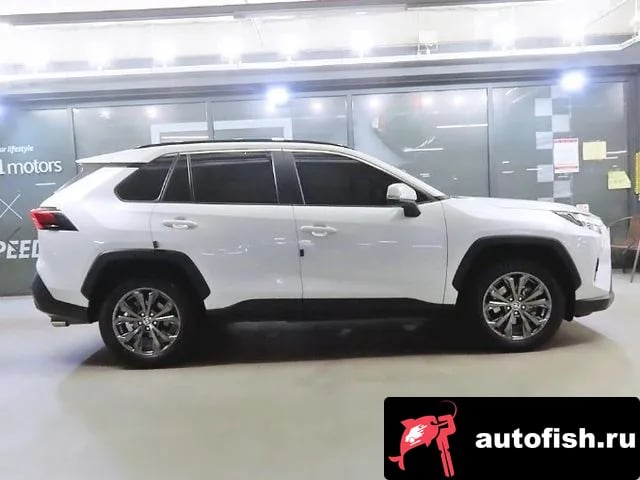 Toyota RAV4 RAV4 5th Generation 2024 года - вид 3