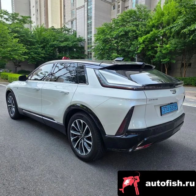 Cadillac Lyriq Lyric 2024 года - вид 5