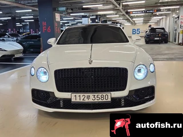 Bentley Flying Spur Flying Spur 3rd Generation 2022 года - вид 1