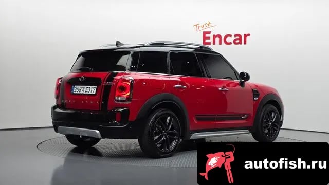 Mini Countryman Cooper D Country Man 2018 года - вид 2