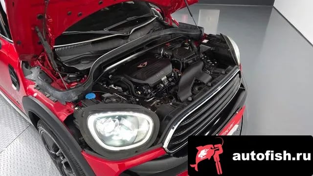 Mini Countryman Cooper D Country Man 2018 года - вид 6