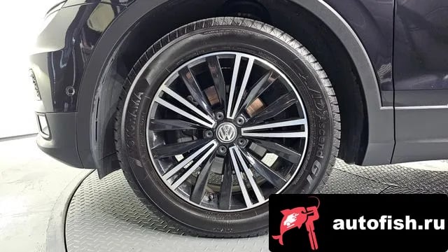 Volkswagen Tiguan Tiguan second Generation 2019 года - вид 5