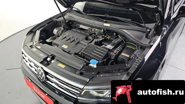 Volkswagen Tiguan Tiguan second Generation 2019 года - вид 6