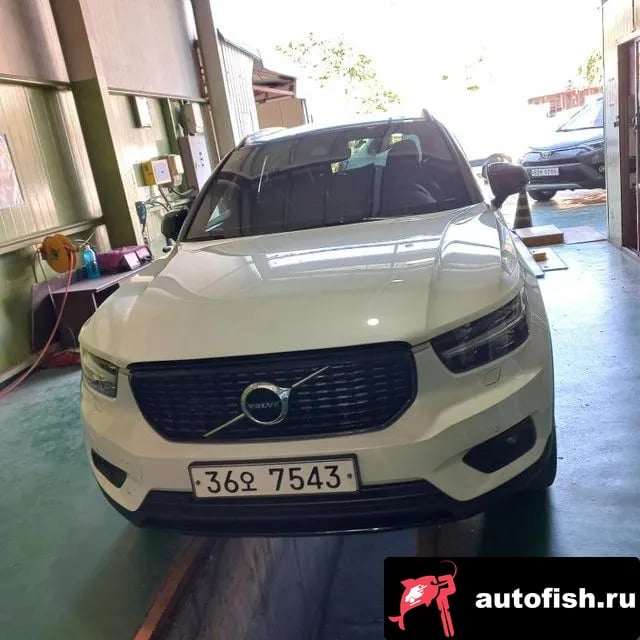 Volvo XC40 XC40 2018 года - похожие автомобили