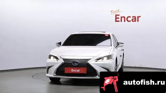 Lexus ES ES300h 7th generation 2020 года - вид 3